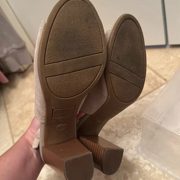 Sam Edelman grey suede open toe heels - Picture 2 of 7